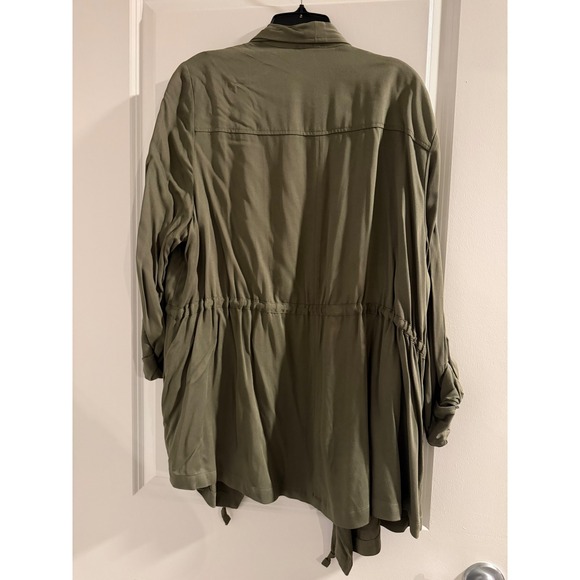 TORRID Olive Green Drapey Utility Jacket Pockets Drawstring Size 2 - Picture 2 of 6